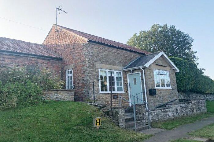 2 Bedroom Cottage To Rent In Mowthorpe Lane, York, YO60