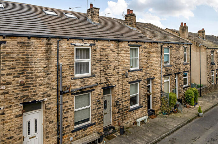 1 Bedroom Terraced House For Sale In Bertha Street, Farsley, Leeds, LS28