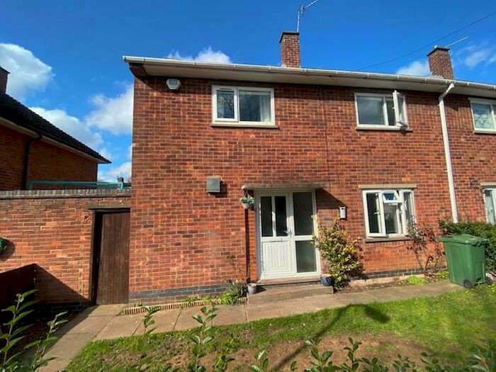3 Bedroom Semi-Detached House To Rent In Hermitage Road, Loughborough, LE11