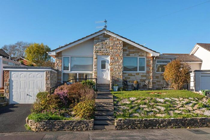 3 Bedroom Detached Bungalow For Sale In Oakbury Drive, Weymouth, DT3