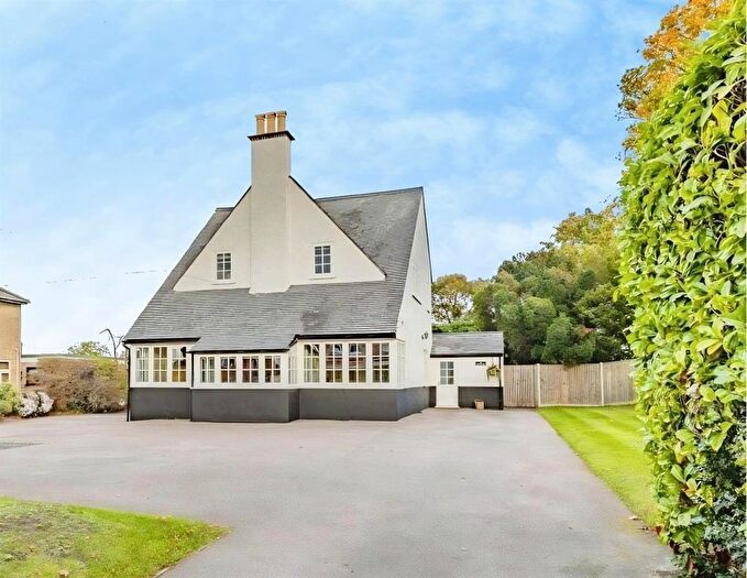 5 Bedroom Detached House For Sale In Cotmer Road, Oulton Broad, Lowestoft, Suffolk, NR33