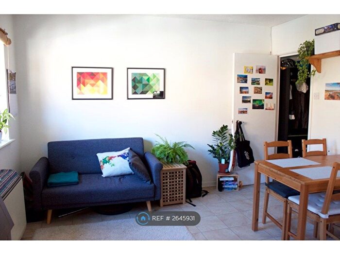 1 Bedroom Flat To Rent In Orchard Grove, London, SE20