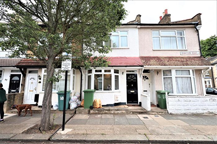 2 Bedroom Terraced House To Rent In Tennyson Road, London, E15