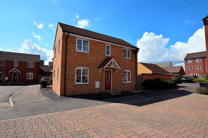 3 Bedroom Semi-Detached House To Rent In Meadfoot Place, Woodlands Park, Bedford, MK41