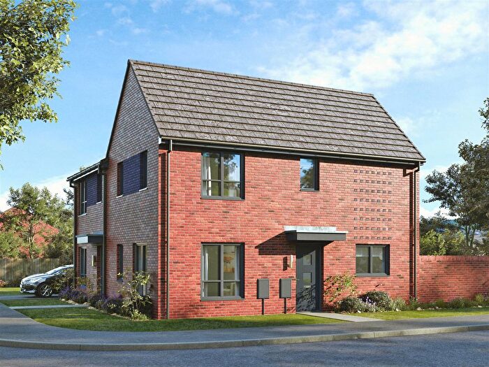 3 Bedroom Semi-Detached House For Sale In Scholars Park, Radcliffe, M26