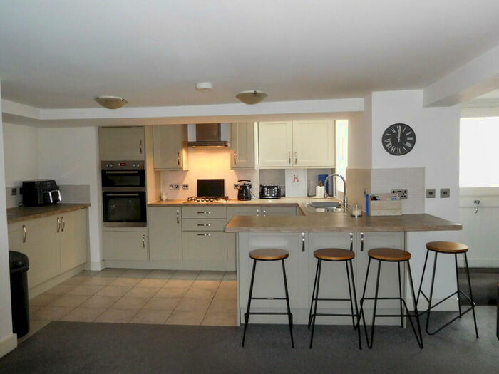 2 Bedroom Apartment To Rent In Broad Street, Chipping Sodbury, BS37