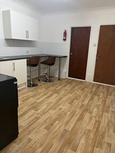 3 Bedroom Flat To Rent In Mansel Street, Swansea, SA1