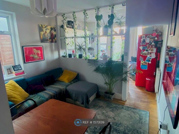 2 Bedroom Flat To Rent In Victoria Avenue, London, E6