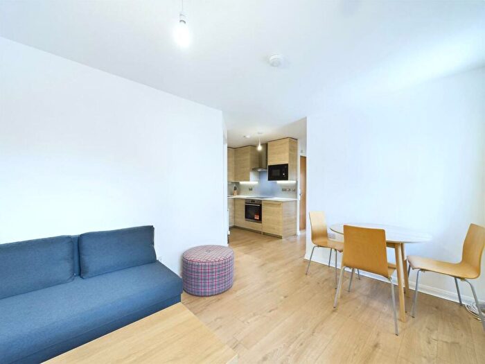 2 Bedroom Bungalow To Rent In The Paddockholm, Corstorphine, Edinburgh, EH12