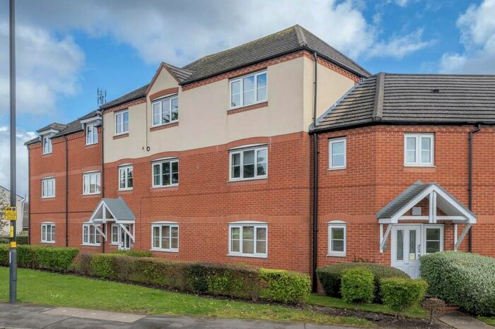 2 Bedroom Apartment For Sale In Waterway Court, Birmingham, B14