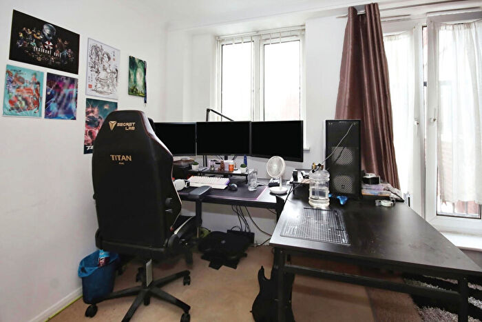 1 Bedroom Apartment For Sale In Bridge Street, Northampton, NN1