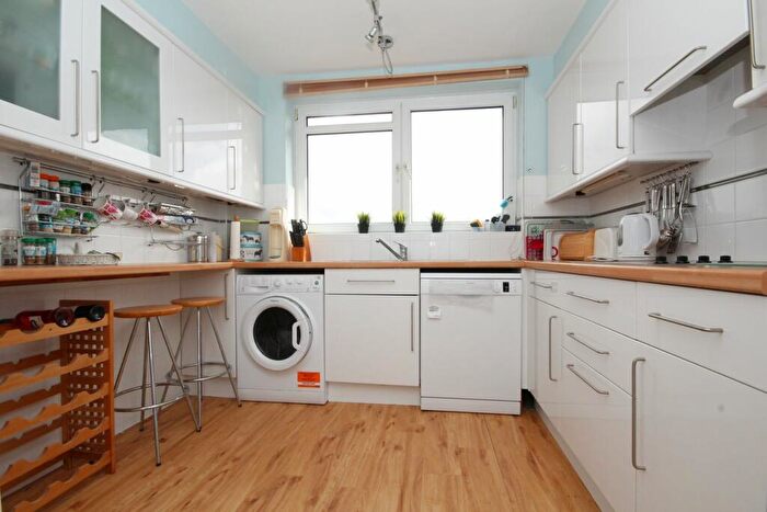 3 Bedroom Apartment For Sale In West Cliff Road, West Cliff, BH4