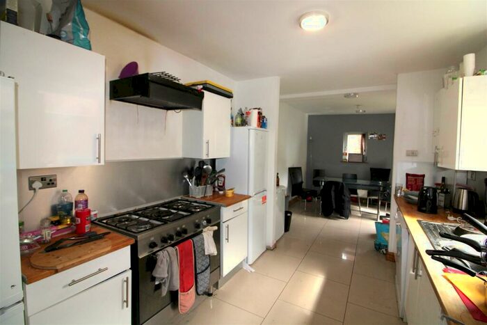 8 Bedroom House To Rent In Albert Grove, Nottingham, NG7