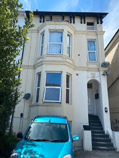 1 Bedroom Flat To Rent In Waverley Road, Southsea, Hampshire, PO5