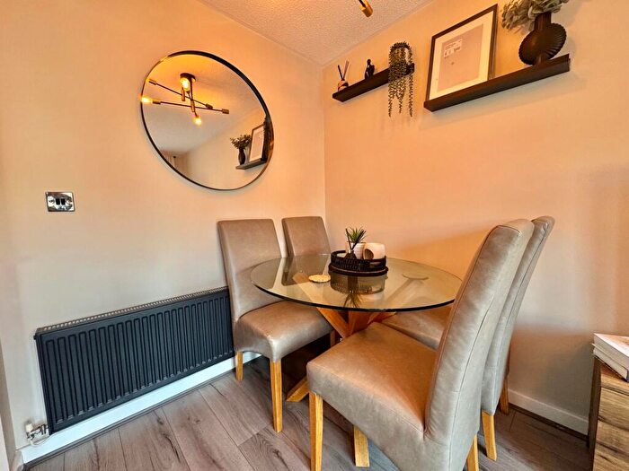 3 Bedroom End Of Terrace House For Sale In Cypress Way, Nuneaton, CV10