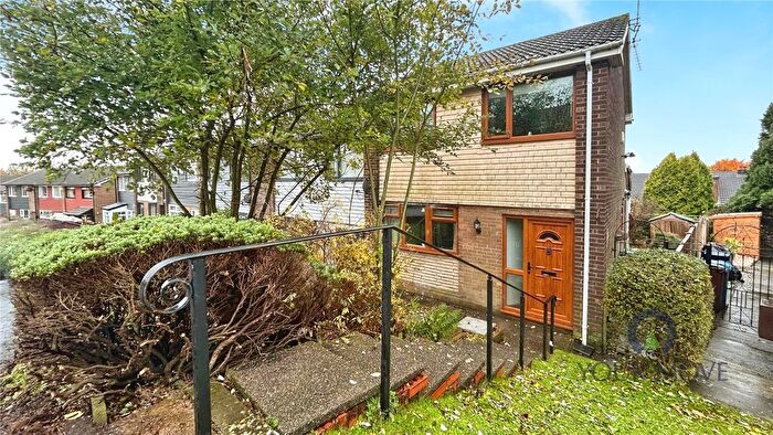 3 Bedroom End Terrace House For Sale In Crossbank Avenue, Lees, Oldham, Greater Manchester, OL4