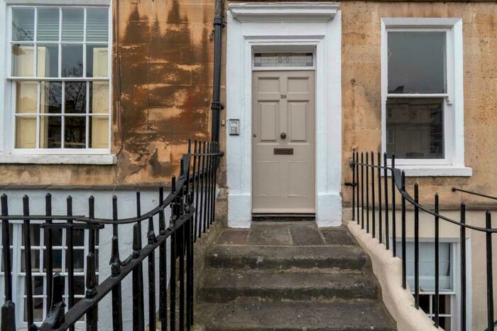 1 Bedroom Flat To Rent In Walcot Parade, BA1