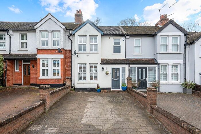 3 Bedroom Terraced House For Sale In Ashurst Road, Tadworth, KT20
