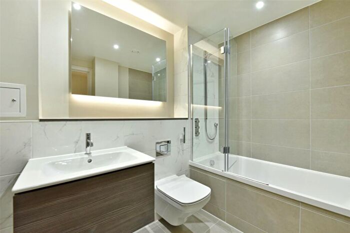 2 Bedroom Apartment To Rent In St. Georges Road, Cheltenham, Gloucestershire, GL50