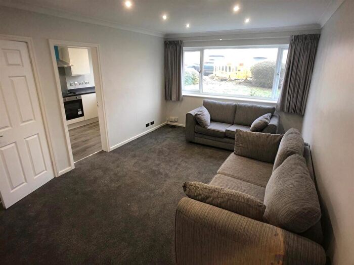 2 Bedroom Apartment To Rent In Lane End Court, Leeds, LS17