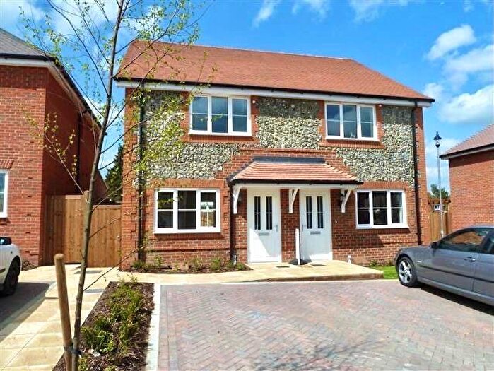 2 Bedroom Semi Detached House To Rent In Brandon Mead, Chesham, HP5