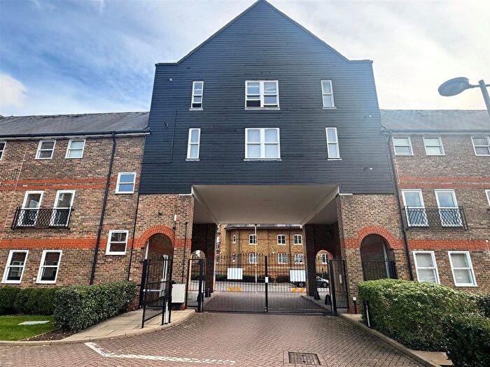 1 Bedroom Flat To Rent In Millacres, Station Road, Ware, SG12