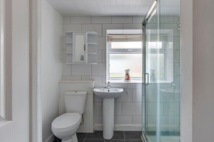 2 Bedroom End Of Terrace House To Rent In Providence Road, Bromsgrove, Worcestershire, B61