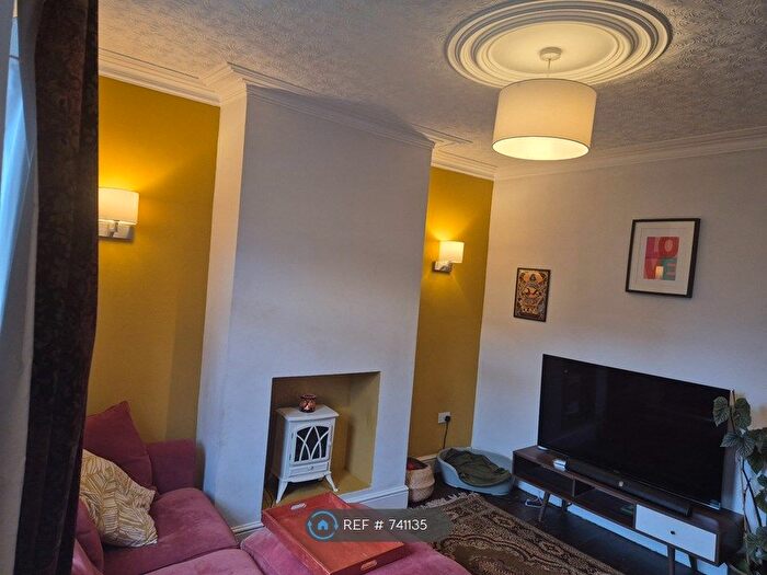 3 Bedroom Terraced House To Rent In Dykes Hall Road, Sheffield, S6