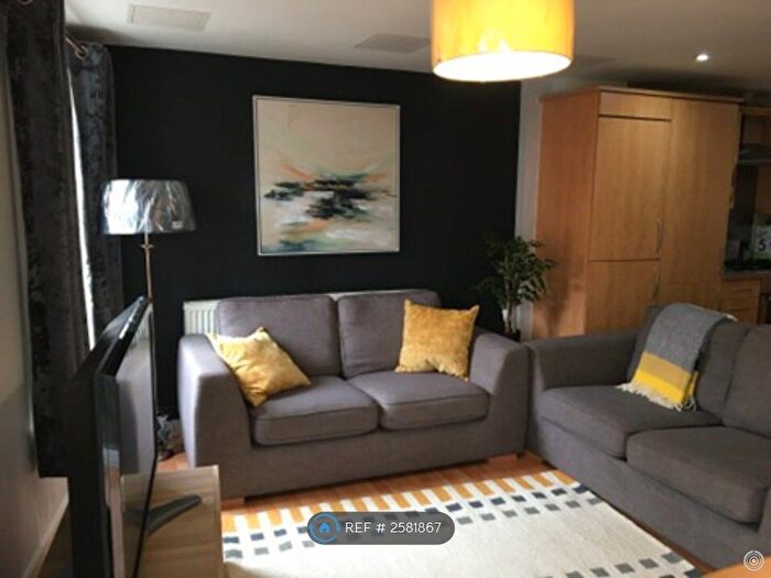2 Bedroom Flat To Rent In The Atrium, Nottingham, NG2