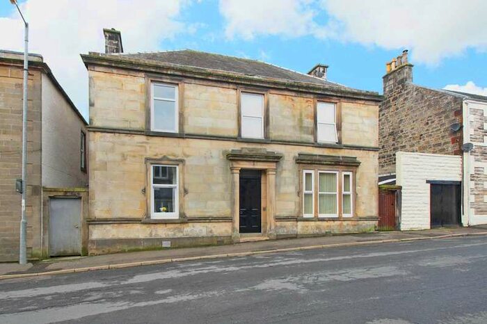 2 Bedroom Flat To Rent In Graham Terrace, Stewarton, KA3
