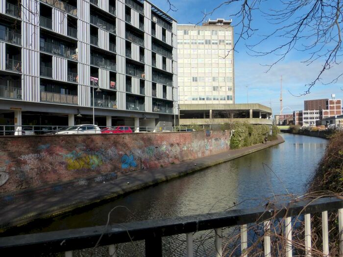 2 Bedroom Apartment To Rent In Clive Passage, Birmingham, B4