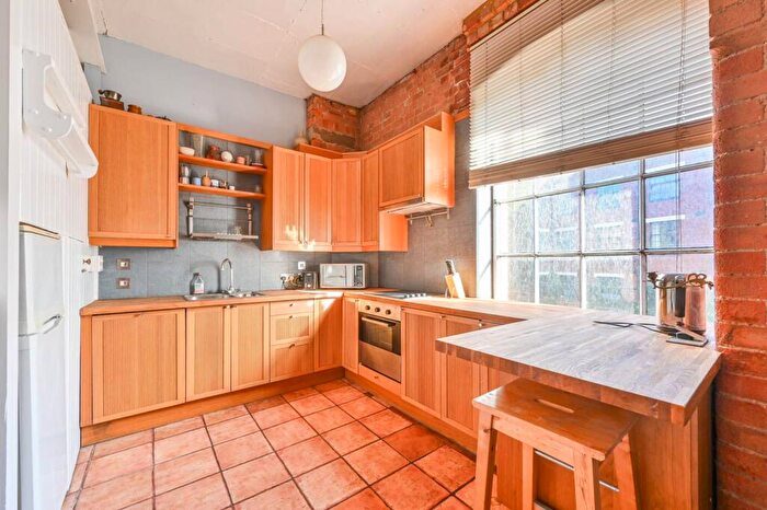 Studio To Rent In Colemans Wharf, Poplar, London, E14