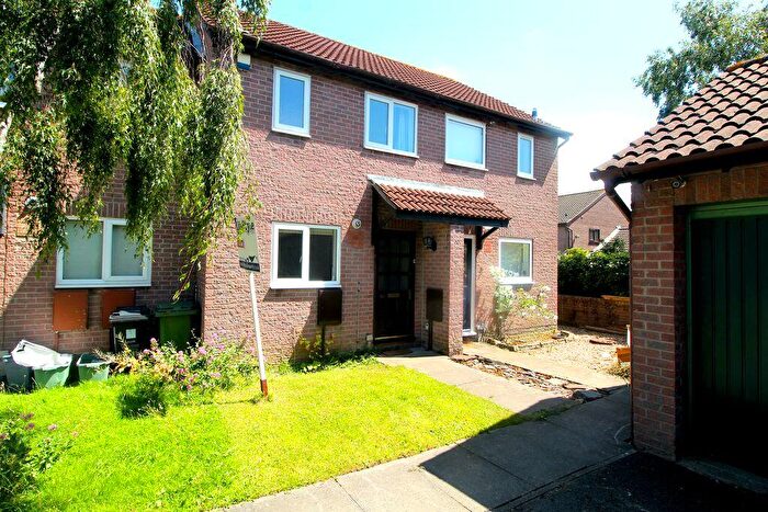 2 Bedroom Terraced House For Sale In Apseleys Mead, Bradley Stoke, BS32