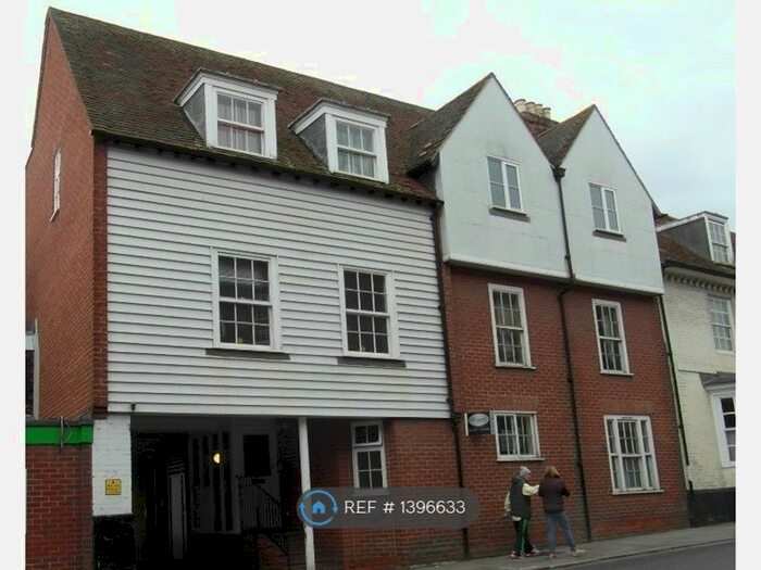 2 Bedroom Flat To Rent In Rosiers Court, Canterbury, CT2