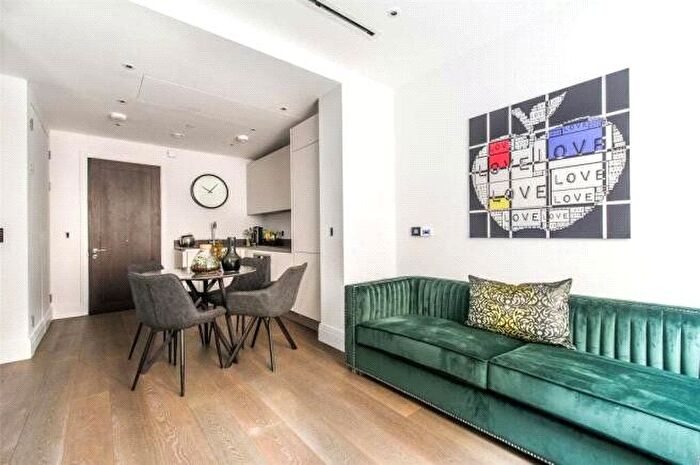 1 Bedroom Flat To Rent In Chancery Quarters, Chancery Lane, Holborn, London, WC2A