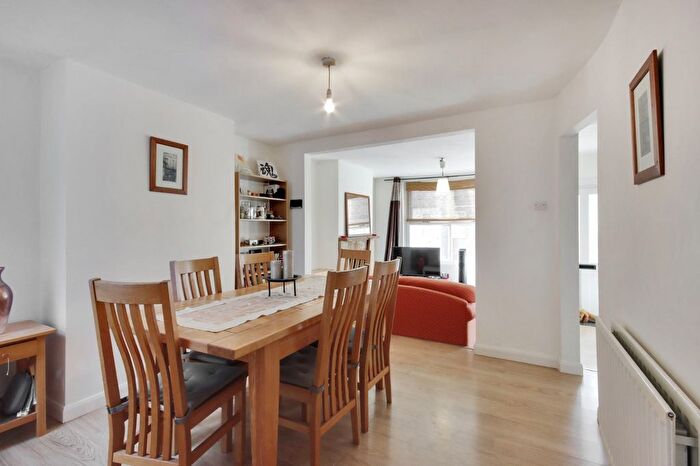 2 Bedroom Terraced House For Sale In Mount Pleasant Road, Dartford, Kent, DA1