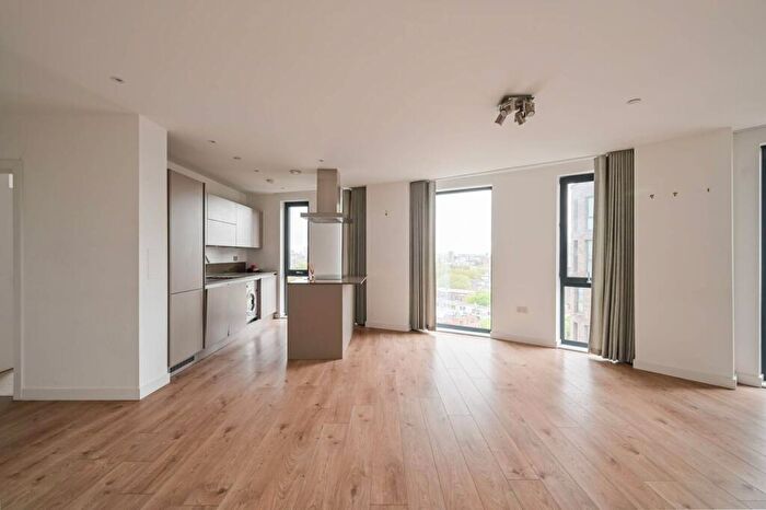 2 Bedroom Flat To Rent In Canary Wharf, Canary Wharf, London, E14