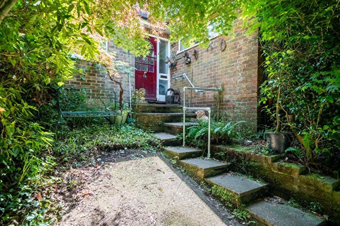 2 Bedroom Detached Bungalow For Sale In Street End Lane, Broad Oak, TN21