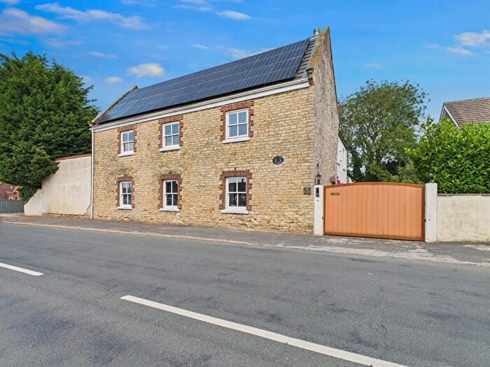 5 Bedroom Detached House For Sale In West End, South Cave, HU15