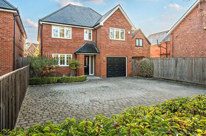 5 Bedroom Detached House For Sale In St. Marks Road, Binfield, Bracknell, Berkshire, RG42