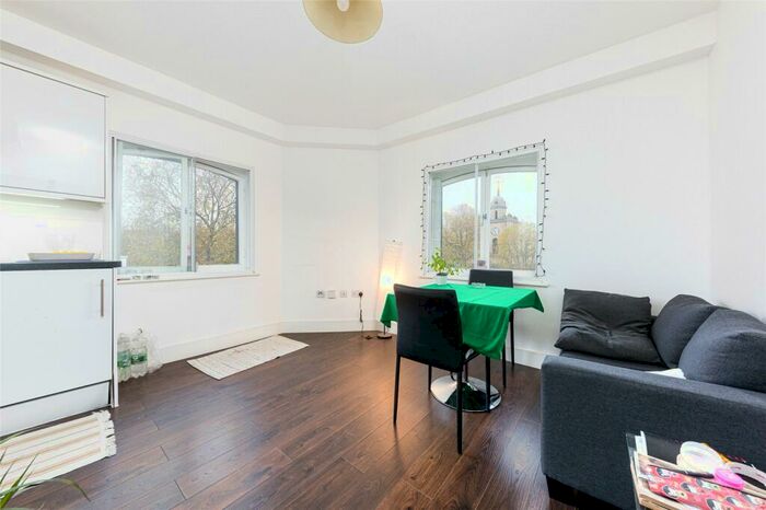 1 Bedroom Flat To Rent In Flat, A Bethnal Green Road, E2
