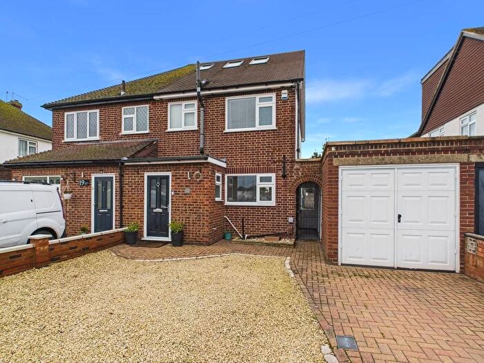 4 Bedroom Semi Detached House For Sale In Lansdowne Road, Staines-Upon-Thames, Surrey, TW18