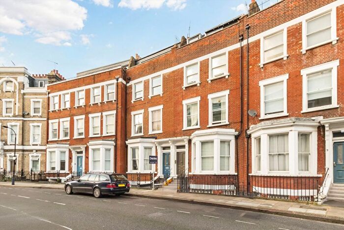 2 Bedroom Flat For Sale In Beaumont Crescent, West Kensington, W14