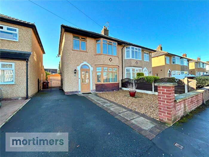 3 Bedroom Semi Detached House For Sale In Whinney Lane, Blackburn, Lancashire, BB2