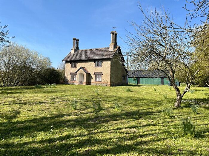 3 Bedroom House For Sale In Griston Road, Carbrooke, Thetford, IP25