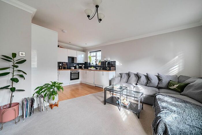2 Bedroom Flat For Sale In Knights Place, St Leonards Road, SL4
