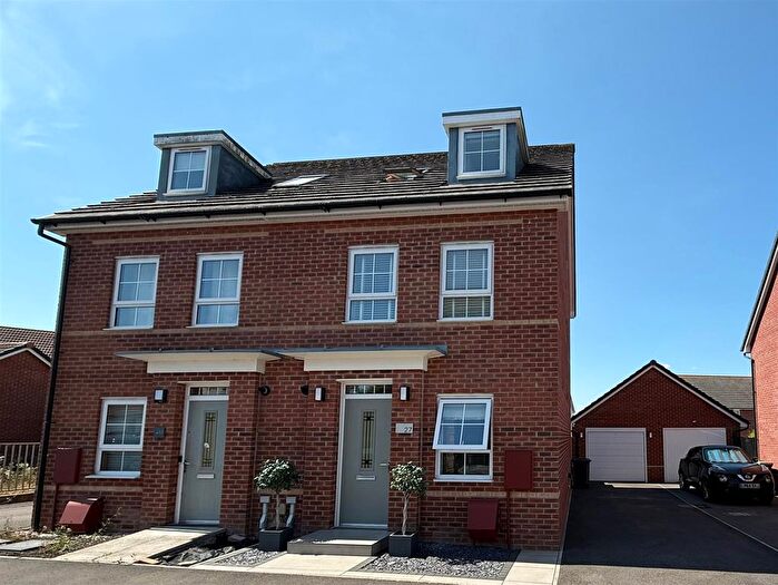 4 Bedroom Property For Sale In Uffington Place, Westbury, BA13