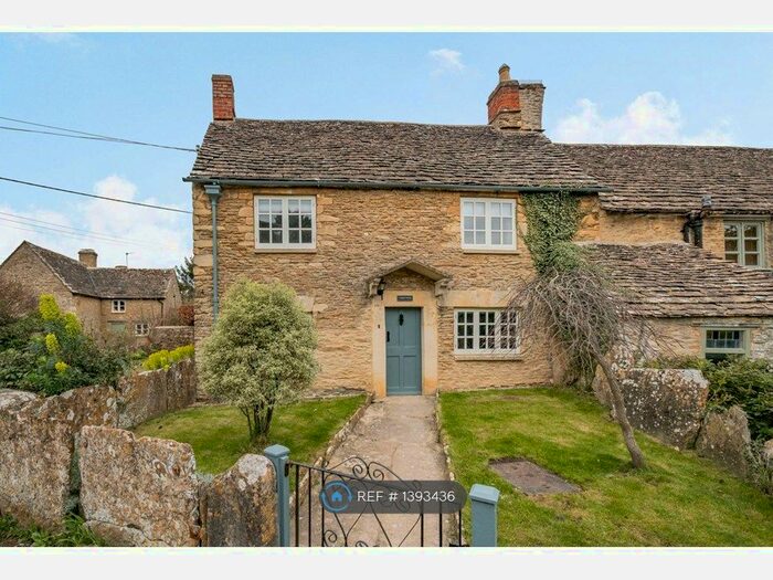 2 Bedroom Semi-Detached House To Rent In Chapel House, Lechlade, GL7