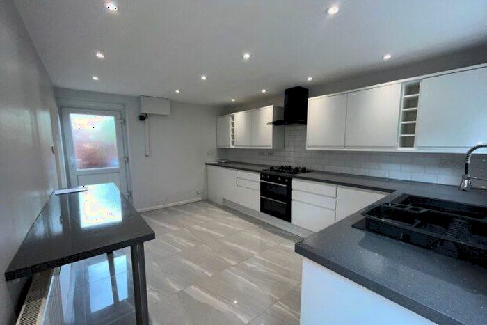 3 Bedroom Property To Rent In Jerrard Drive, Sutton Coldfield, B75