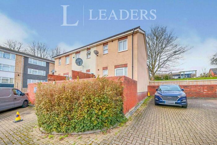 1 Bedroom End Of Terrace House To Rent In The Brackens, HP2